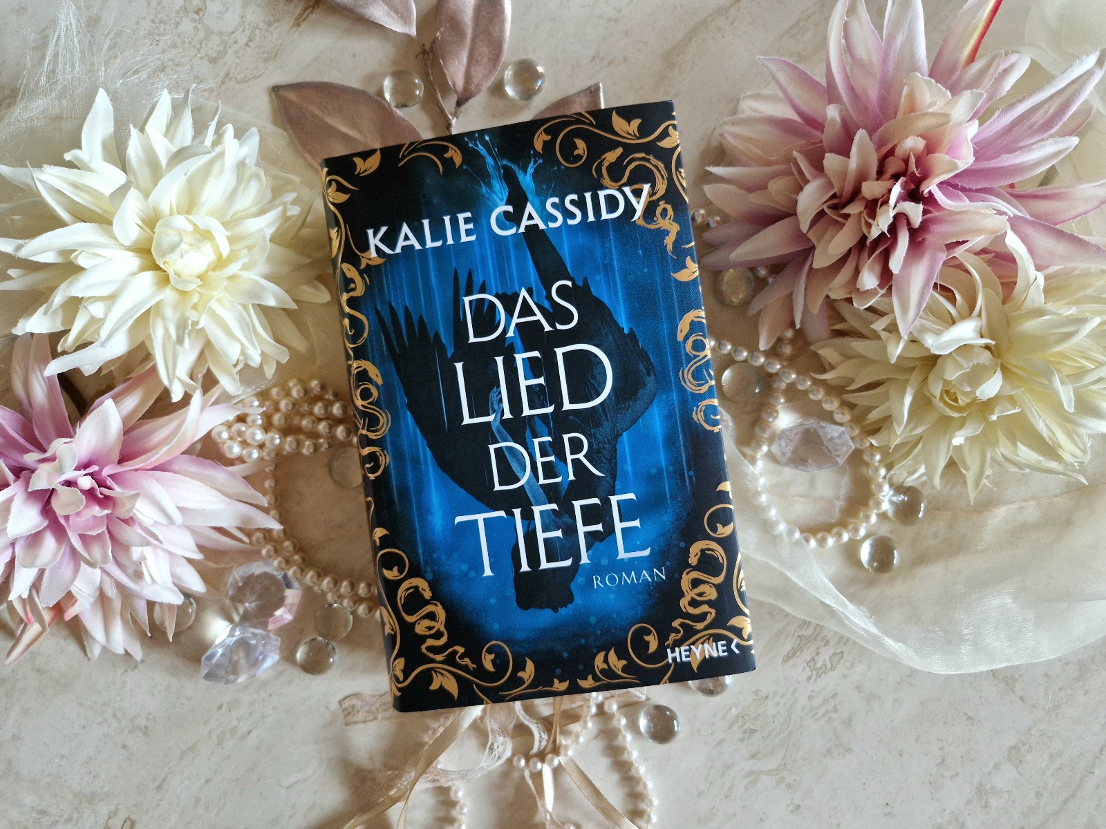 Buchfoto - Das Lied der Tiefe - Kalie Cassidy - verkleinert
