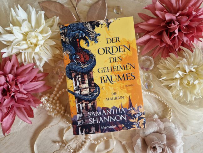 Buchfoto – Der Orden des geheimen Baumes – Die Magierin – Samantha Shannon – verkleinert