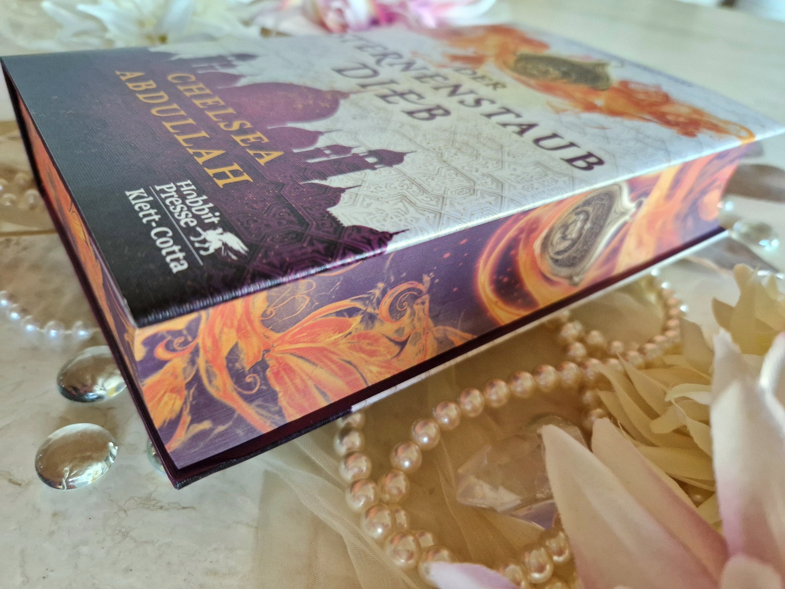 Buchfoto - Der Sternenstaubdieb - Chelsea Abdullah - Farbschnitt - verkleinert