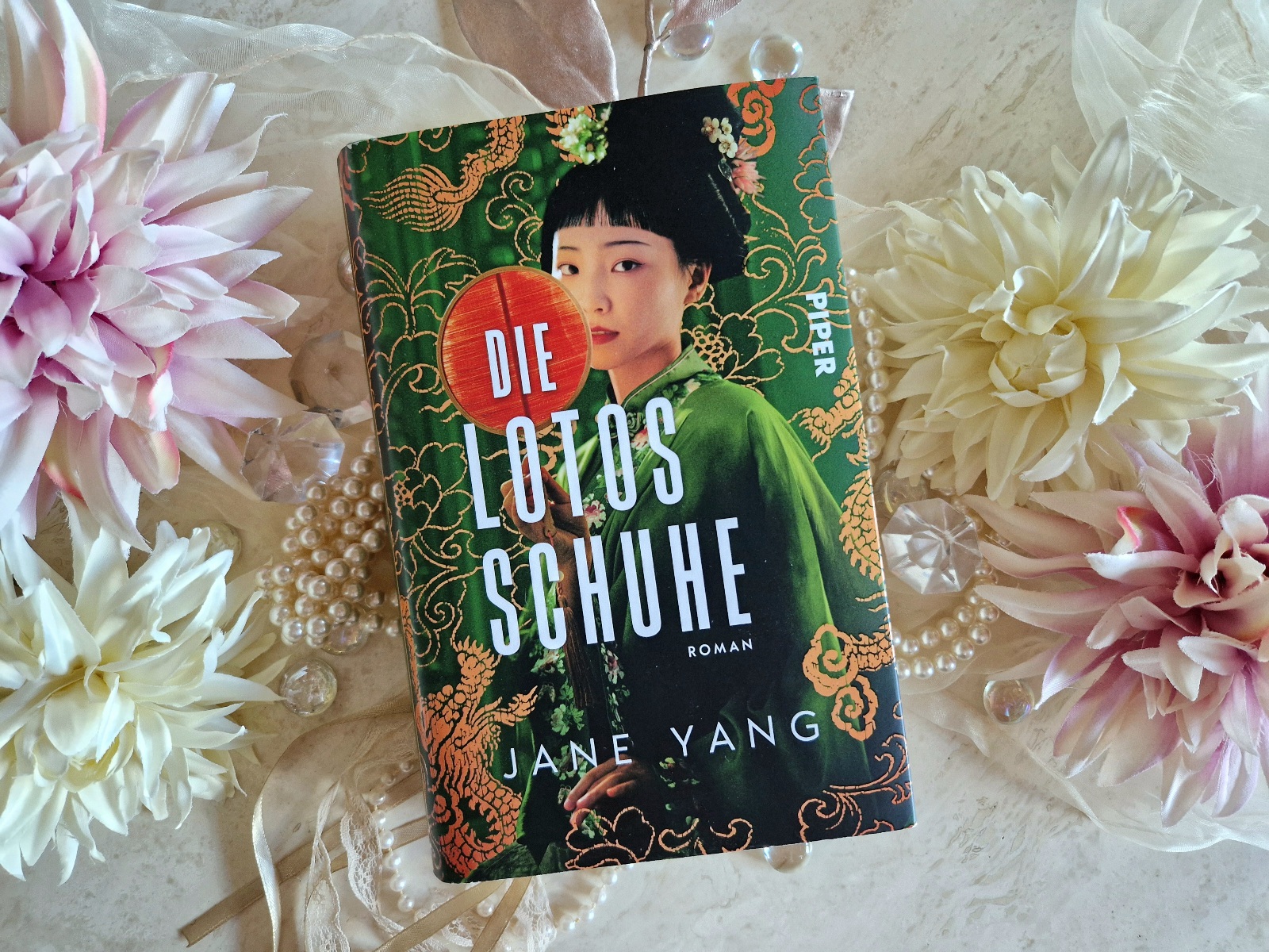 Buchfoto - Die Lotosschuhe - Jane Yang - verkleinert