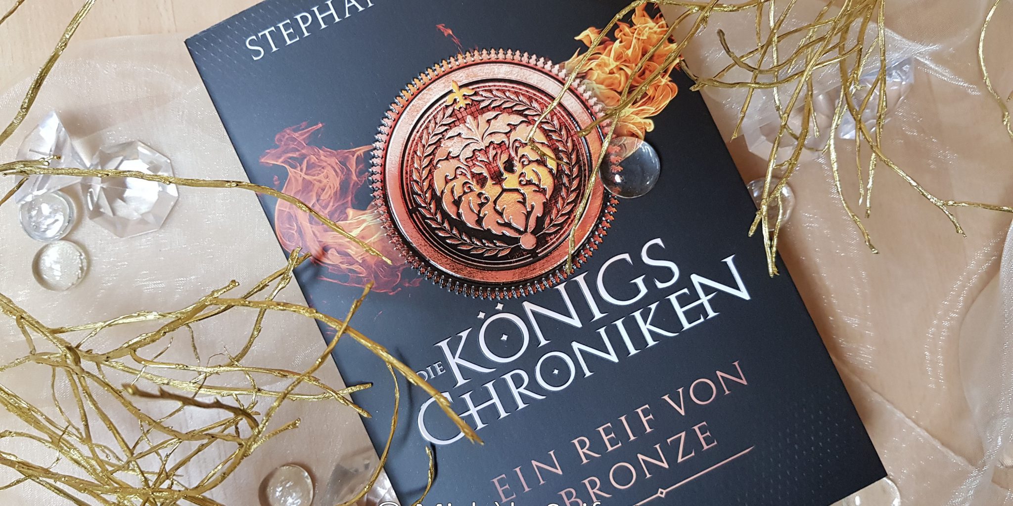 Buchfoto – Ein Reif von Bronze – Stephan M Rother – Wasserzeichen