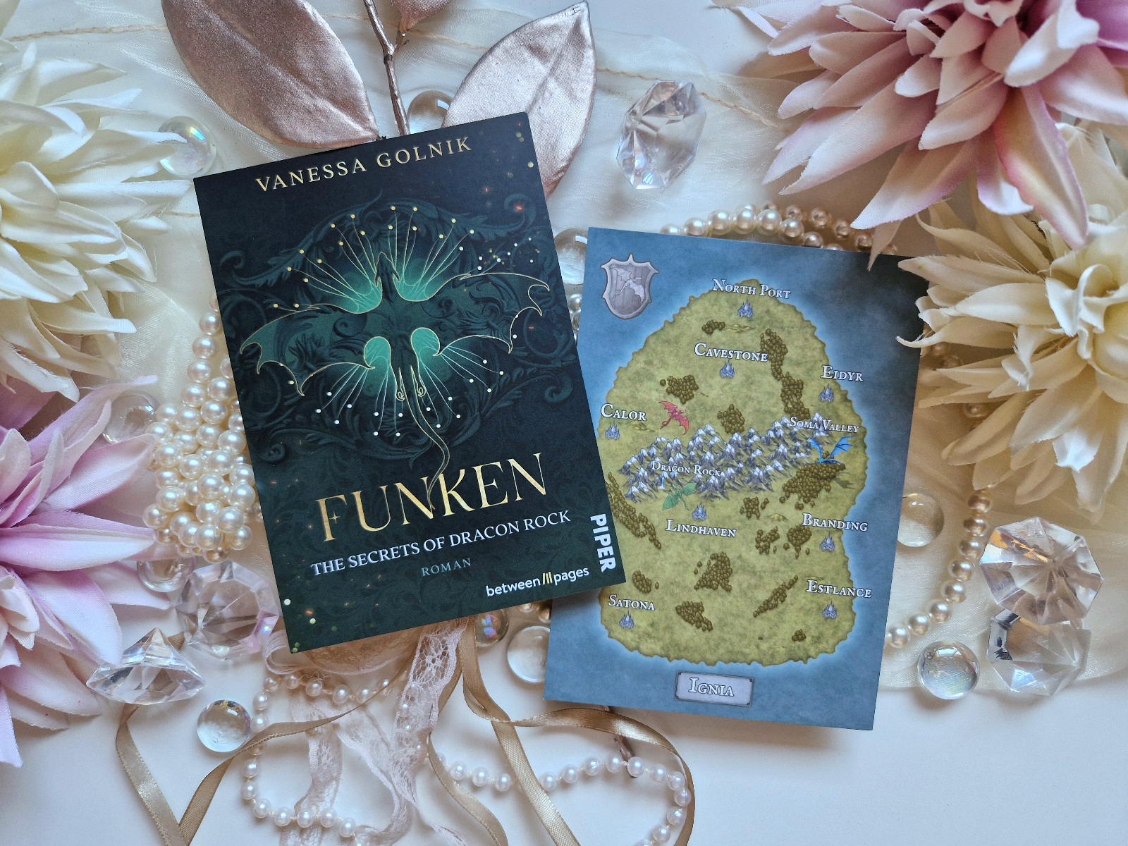 Buchfoto - Funken - The Secrets of Dracon Rock - Vanessa Golnik - Postkarte - verkleinert