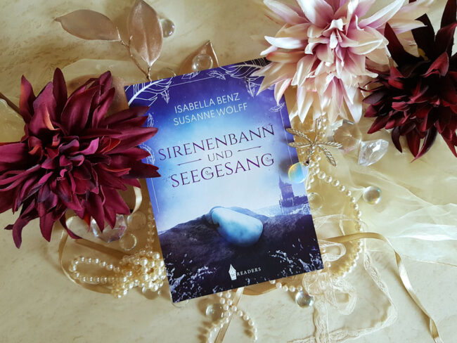 Buchfoto – Sirenenbann und Seegesang – Isabella Benz – Susanne Wolff – Postkarte – 1000