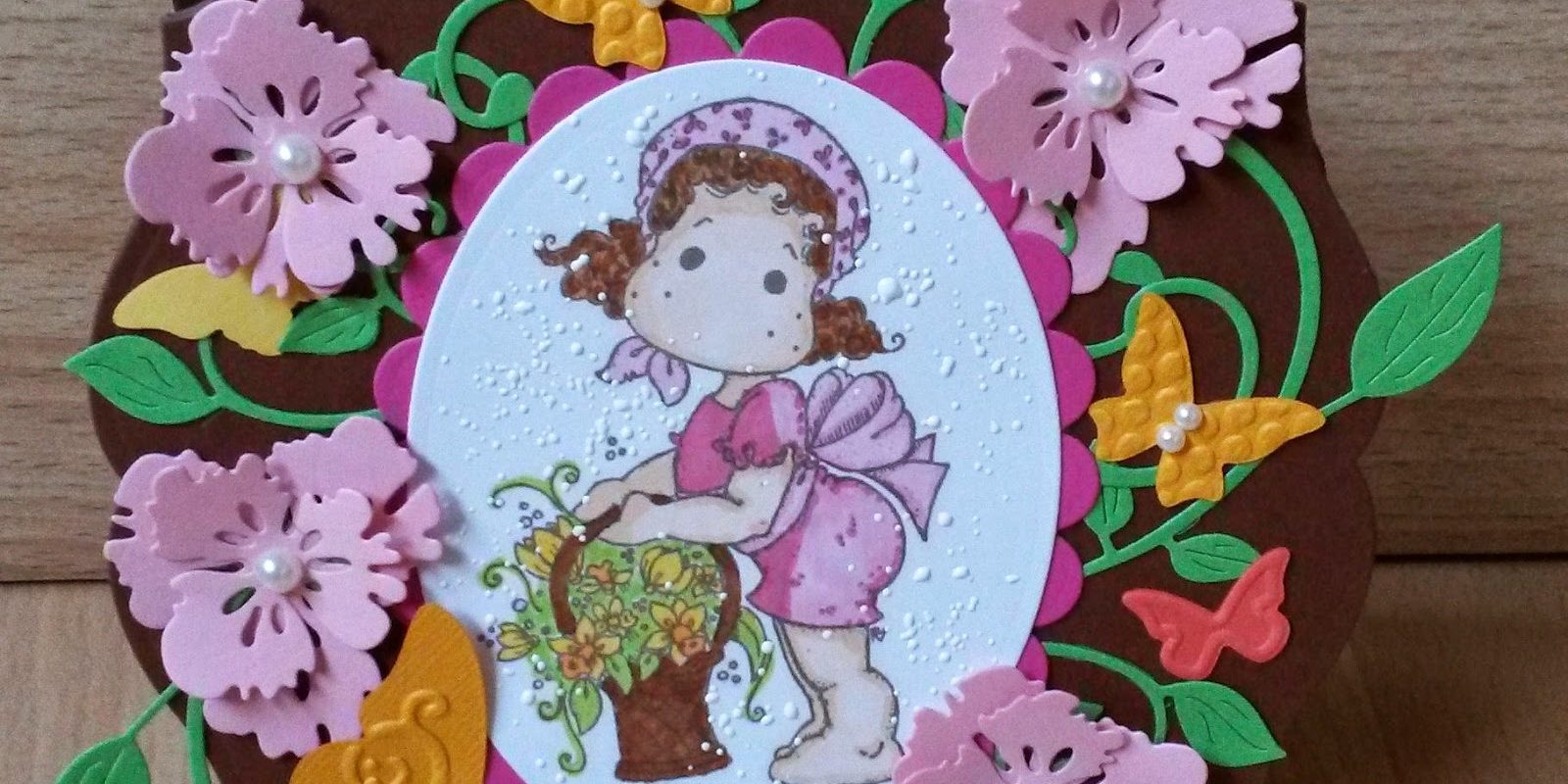 Frühlingsgrüße_-Tilda-with-Daffodilbasket_Stempelcafé-Wichteln_März_mit-Wasserzeichen