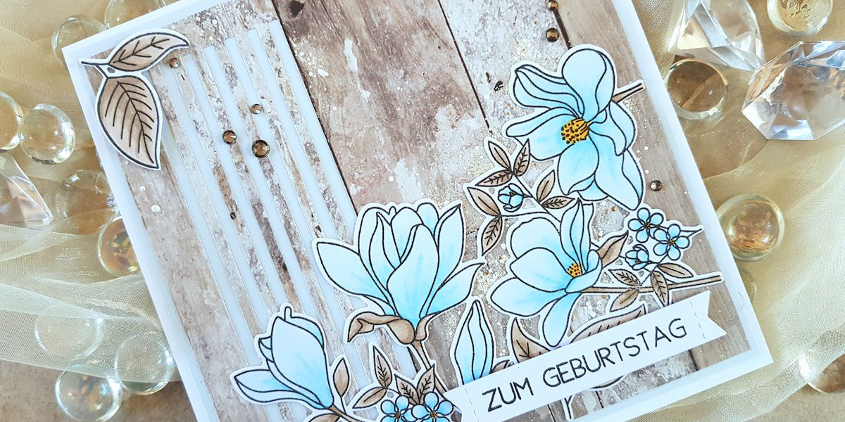 MFT – Floral Focus – woodenblue – Wasserzeichen – 5 – 1200 Pixel MFT - Floral Focus - Skinny Stripes - Creative Depot - Geburtstag - Kaisercraft - wood - Karte