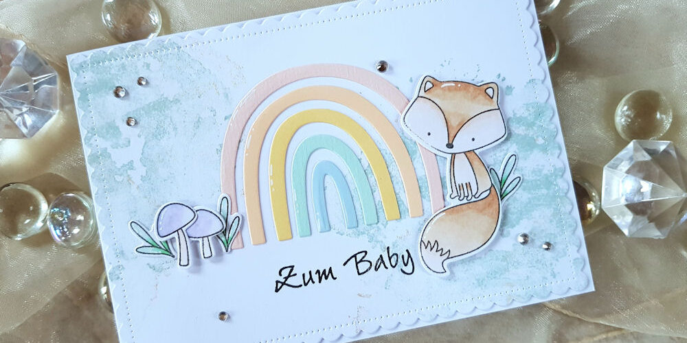 MFT – Lets Curl Up – Baby – Elchi 1 – 1000 MFT - My Favorite Things - Let's Curl Up - Die-Namics - Happy Rainbows - Babykarte - Baby Card