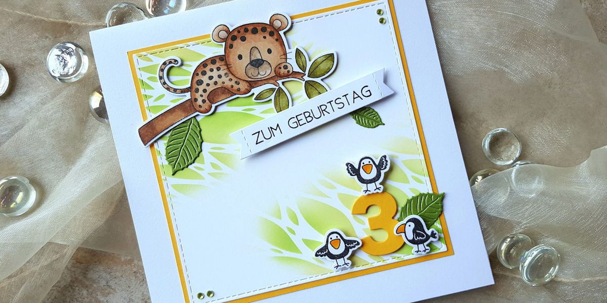 MFT – Lovable Leopards – Wasserzeichen 1 – 1200 My Favorite Things - MFT - Lovable Leopards - By the Numbers - 4enScrap - Feuilles de cerisier - Craft Emotions - Botanical Leaves - Distress Oxide - Mowed Lawn - Scattered Straw - Geburtstagskarte - Kindergeburtstag