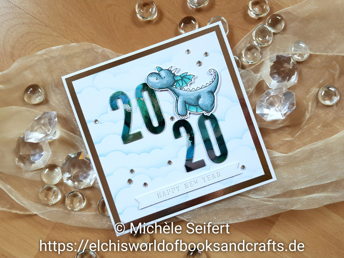 MFT - My Favorite Things - Die-Namics - Magical Dragons - Impact Numbers - Stencil - Mini Cloud Edges - Distress Oxide - Alcohol Inks - Charlie und Paulchen - Banner Weihnachtliche Grüße - Drachen - Neujahrskarte - Happy New Year Card - Copics