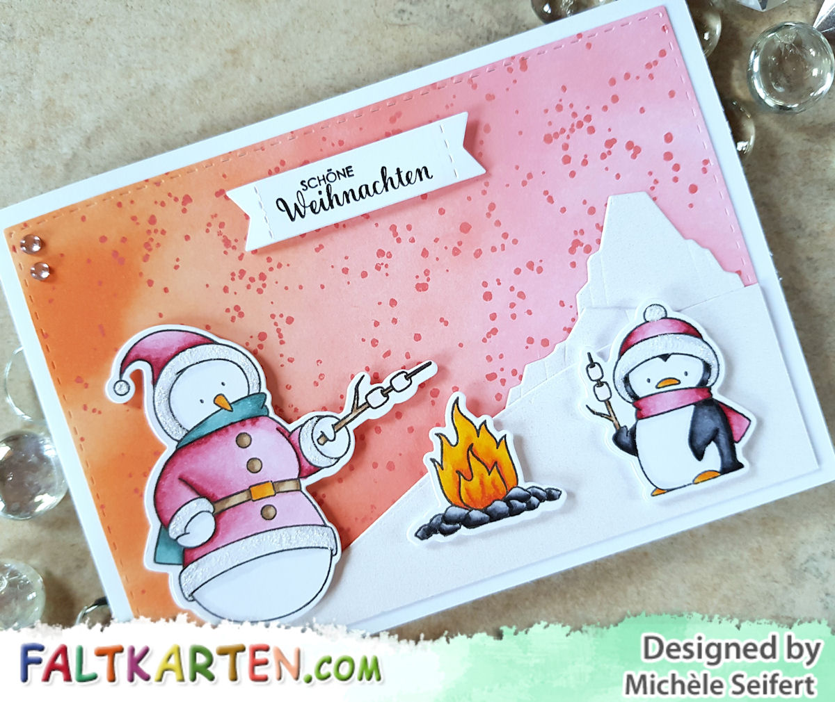 My Favorite Things - MFT - Toasty Greetings - Icebergs - Snowman - Penguin - Copics - Distress Oxide - Winter - Weihnachten - Karte - Faltkarten.com - Perlmutt Schimmer