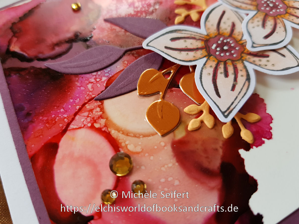 SU - Pop of Petals - Vierblättrige Blüte - Rankenrahmen - Blütenromantik - Magnoliengruss - Alcohol Inks - Grusskarte - Geburtstagskarte